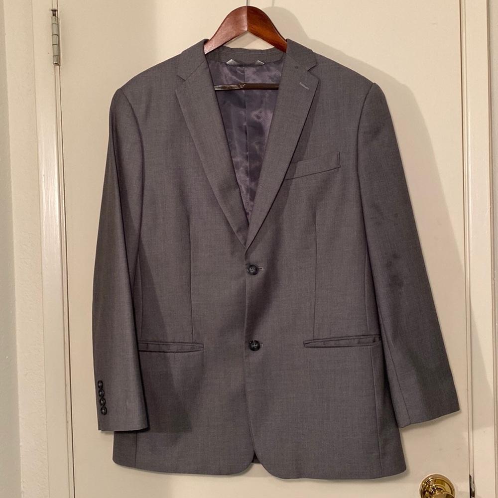 3 piece Perry Ellis suit with vest - Classic cut